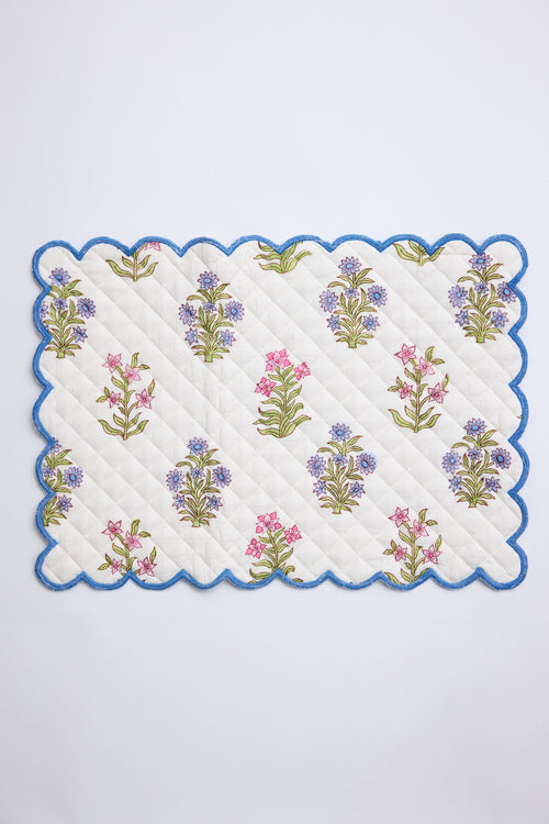 Gardenia Blue Scalloped Quilted Placemat (Set of 4)