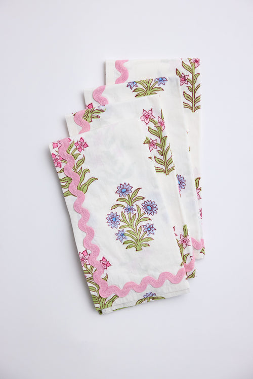 Gardenia Blush Napkin with Ric Rac Lace (Set of 4)